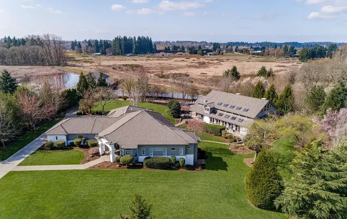 Front exterior of Westminster Walk Estate in Vancouver, Washington