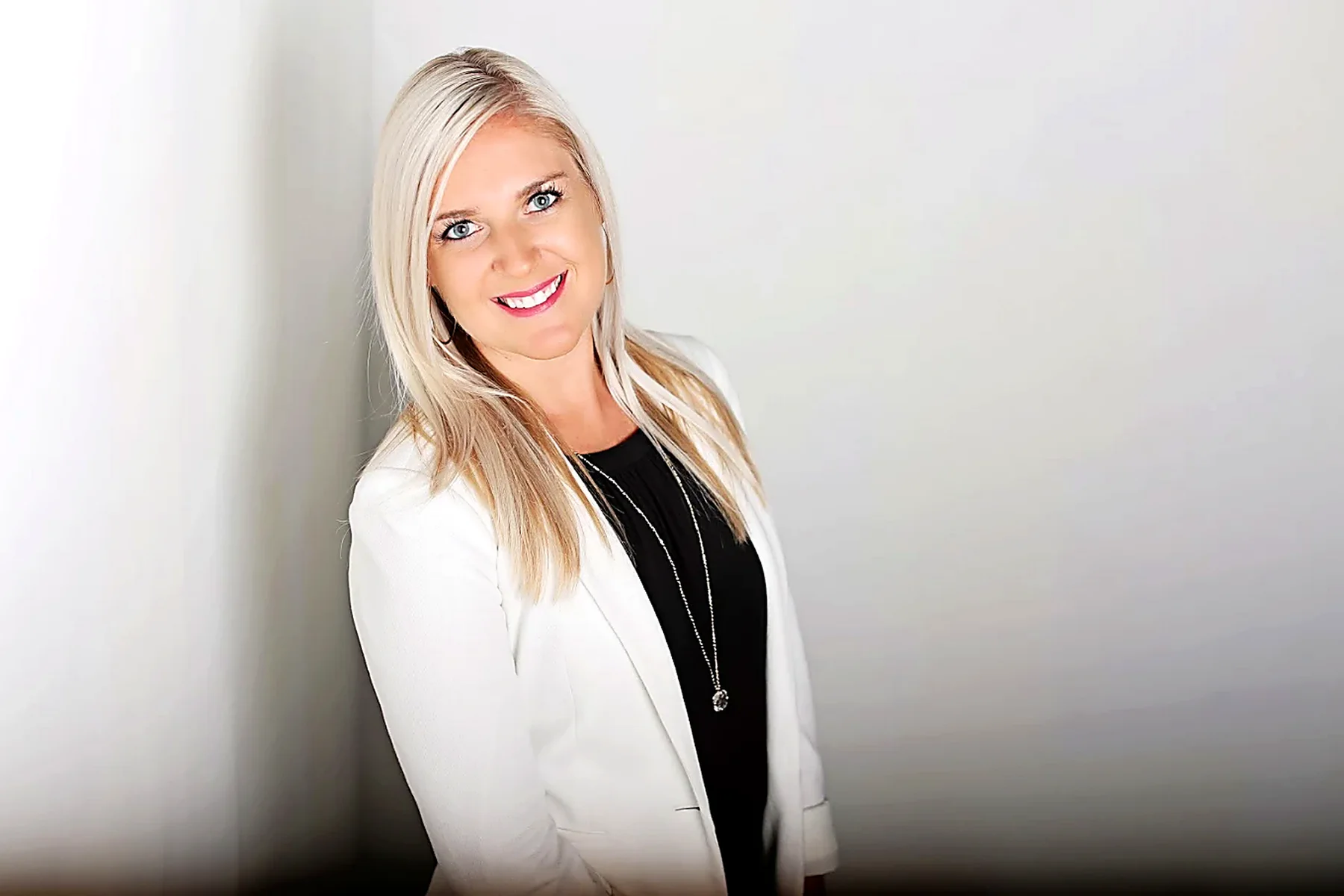 Oksana Berezhnoy, luxury real estate advisor in Vancouver, Washington