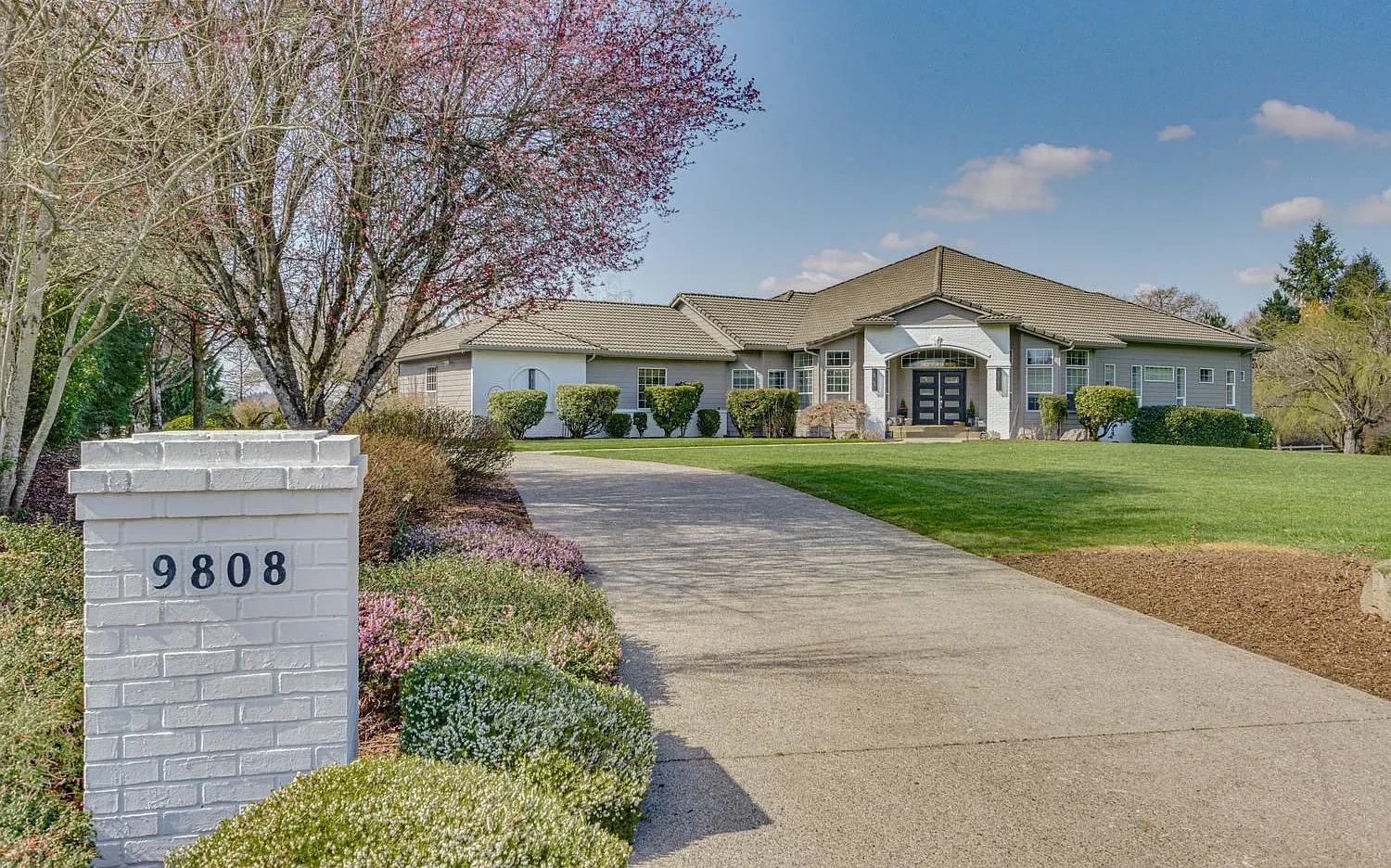 Front elevation of an established luxury residence in Vancouver, Washington